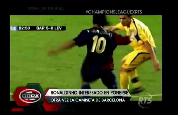 Ronaldinho interesado en volver al Barcelona